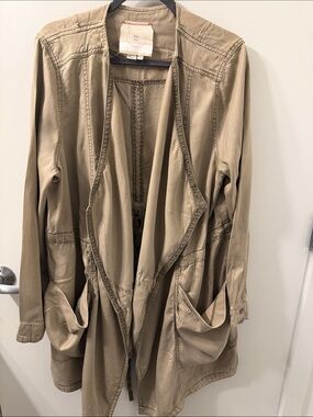 Hei Hei Women’s Woven Open-Front Utility Jacket in Khaki